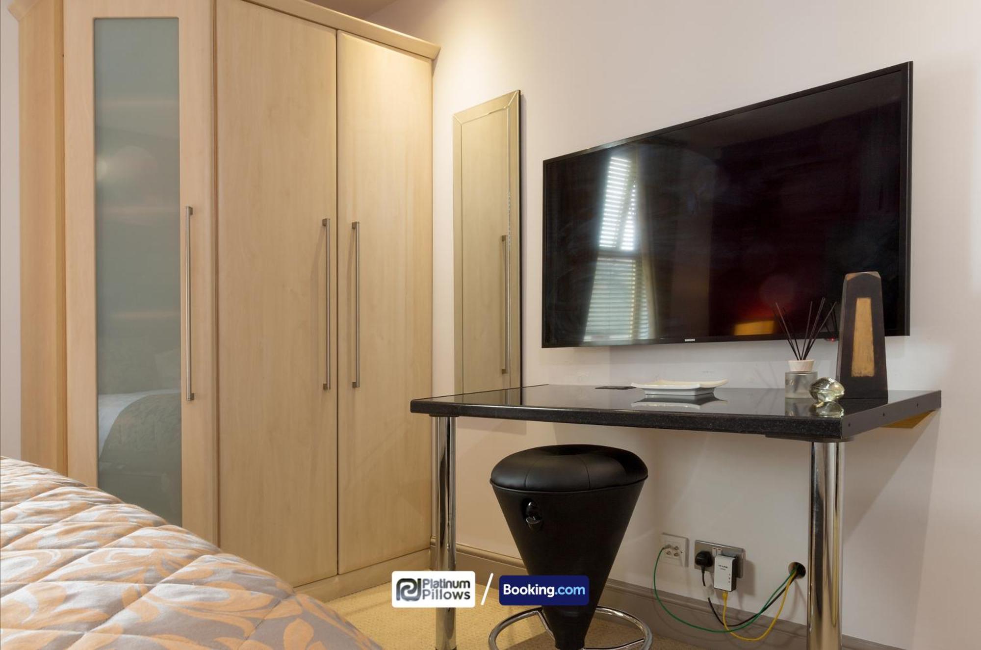 Modern Oxford 4 Bedroom Apartment, Contractor Accommodation, Walkable Into City Centre, Weekly & Monthly Deals Exterior foto