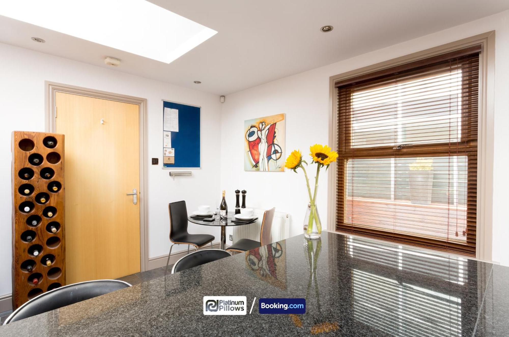 Modern Oxford 4 Bedroom Apartment, Contractor Accommodation, Walkable Into City Centre, Weekly & Monthly Deals Exterior foto